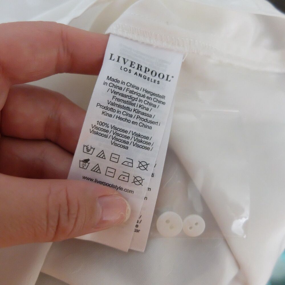 Liverpool Los Angeles Porcelain Dot Popover Woven Blouse Size S NWT - Picture 10 of 12